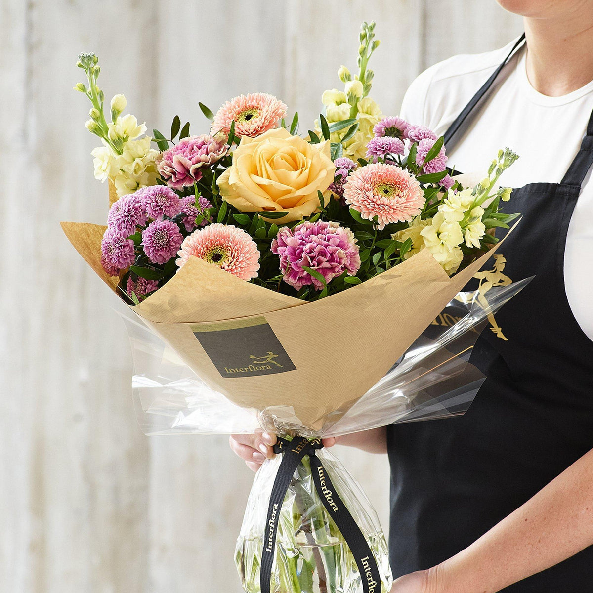 Hand-Tied Bouquet – Newlands Flower Boutique
