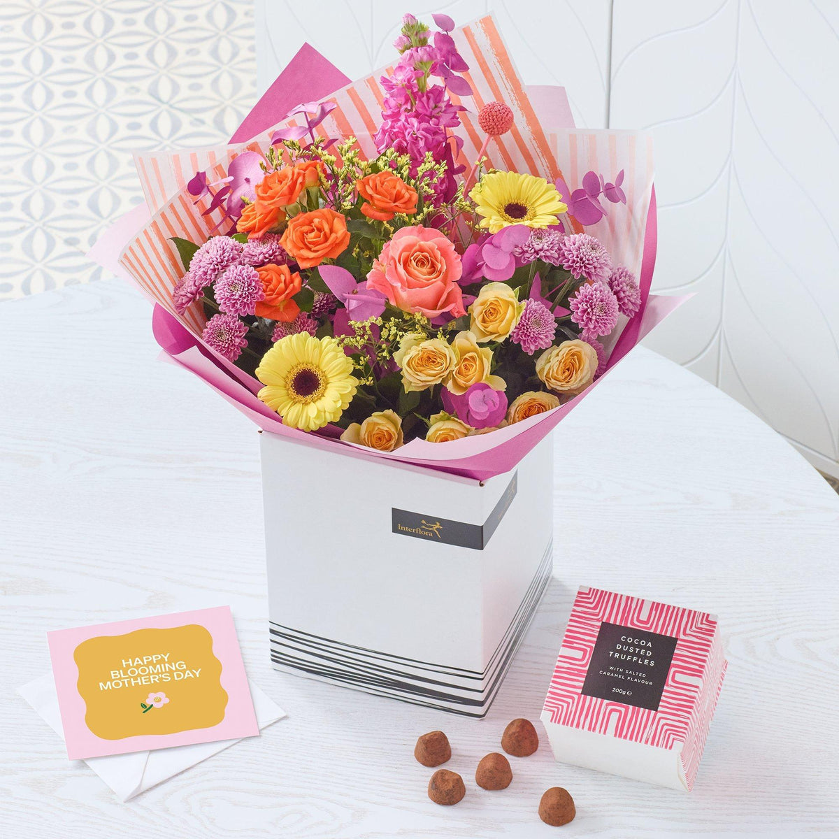 Bright Mother's Day Bouquet With Chocolates & Card – Newlands Flower Boutique