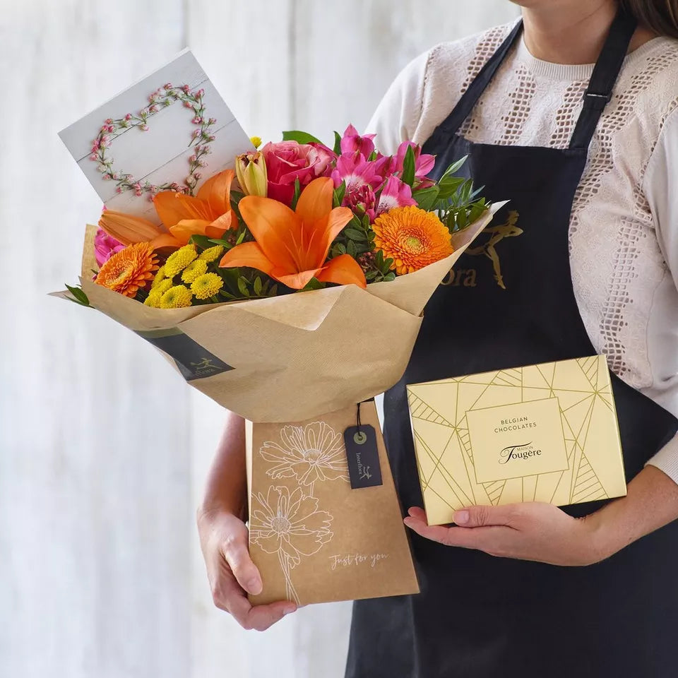 Get Well gift set with chocolates and card – Newlands Flower Boutique