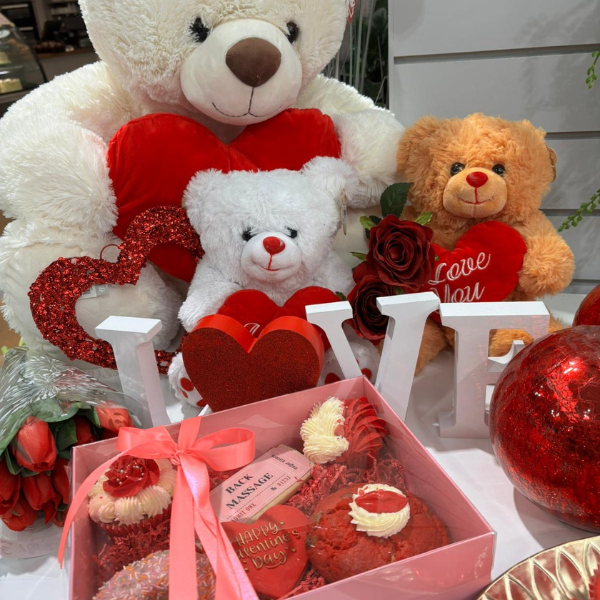 
                  
                    Valentine's Cake Box With Love Coupon
                  
                