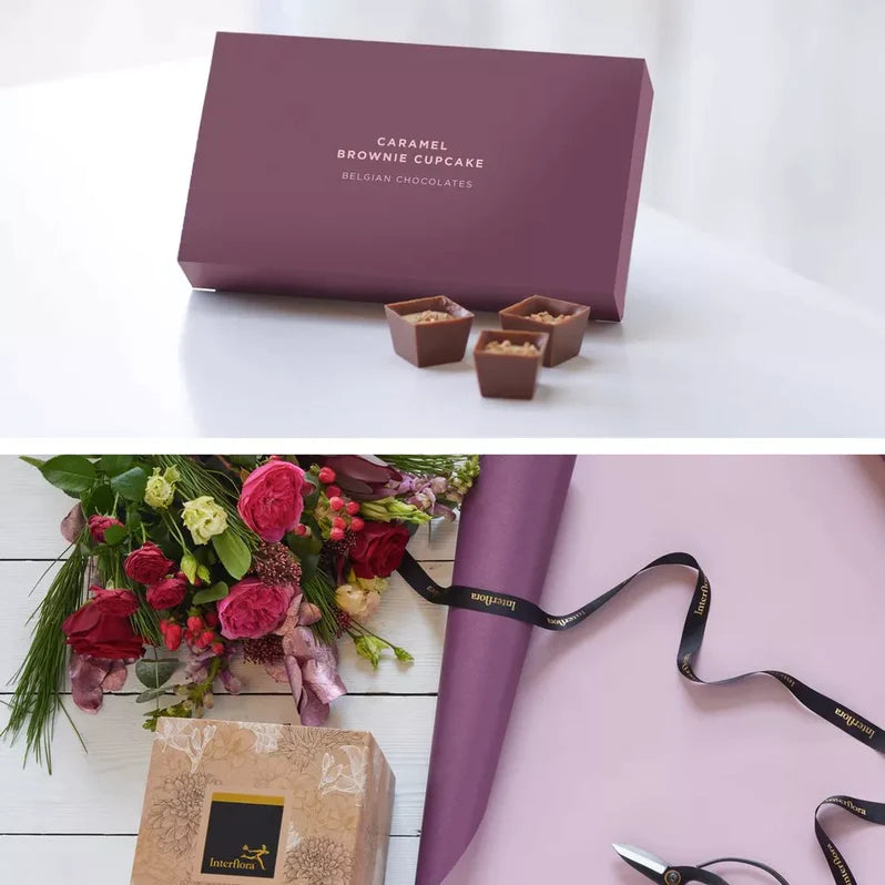 
                  
                    Luxury Classic Christmas Bouquet with Chocolates
                  
                