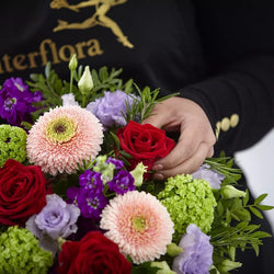 Rose and Germini Posy – Newlands Flower Boutique