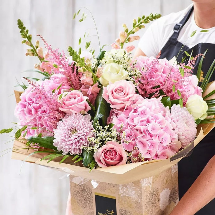 Hand-Tied Bouquet – Newlands Flower Boutique