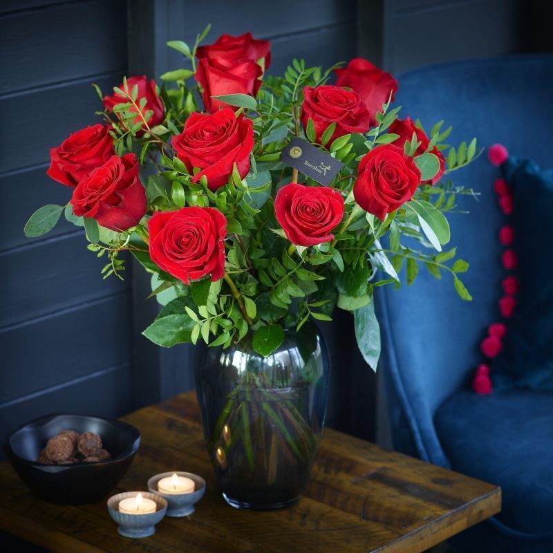 
                  
                    Valentine's Luxury Dozen Large-headed Red Roses with a vase
                  
                